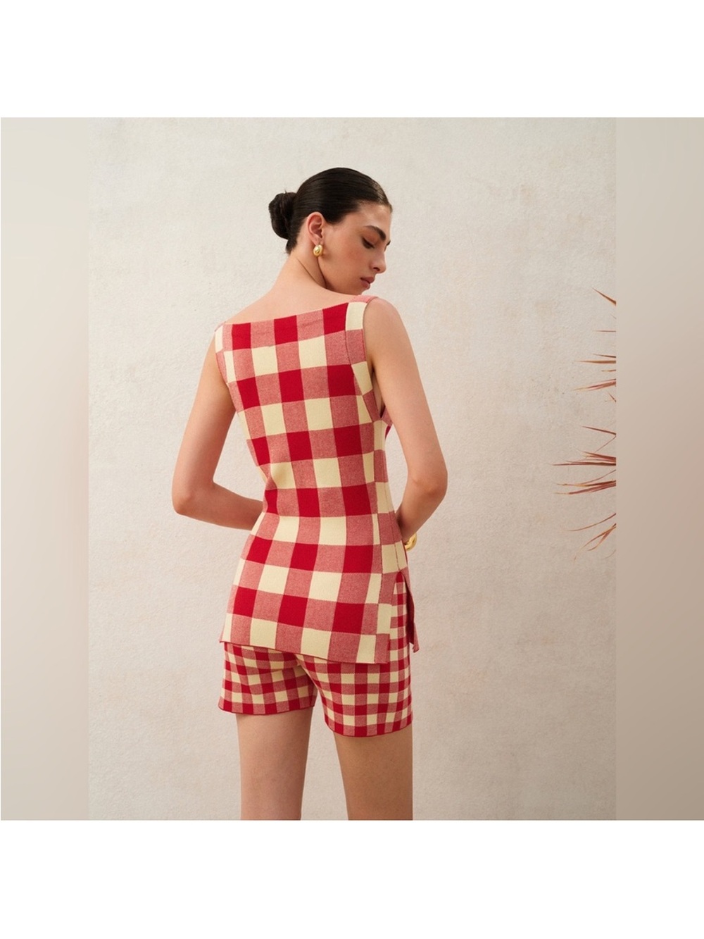 Commense Red Gingham Knit Sleeveless Short Set - Picture 2 of 7